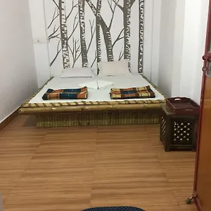 https://shri-guest-house.hotels-varanasi.com